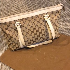 Gucci handbag